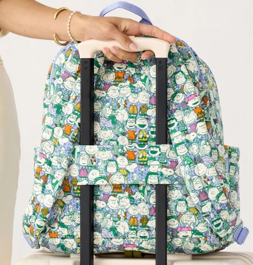 関税込★Vera Bradley★ピーナッツ リュックサック (大) Peanuts Outlet Essential Large Backpack | Vera Bradley