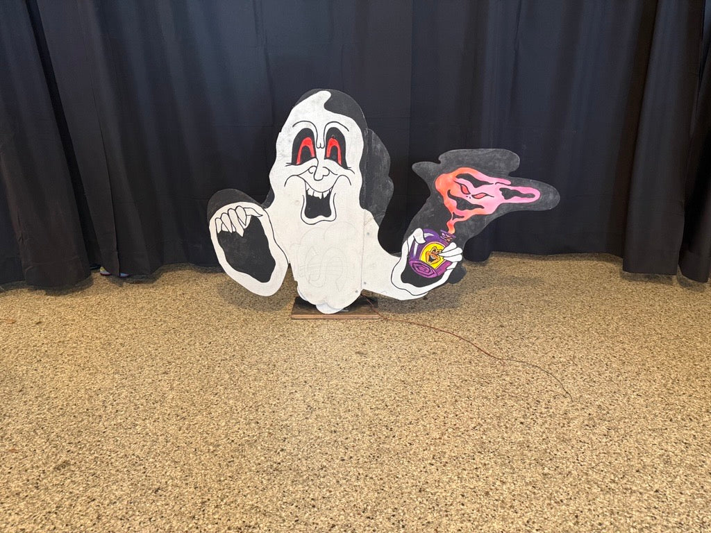 Lot # 21 – Peek-A-Boo - 21.41.1