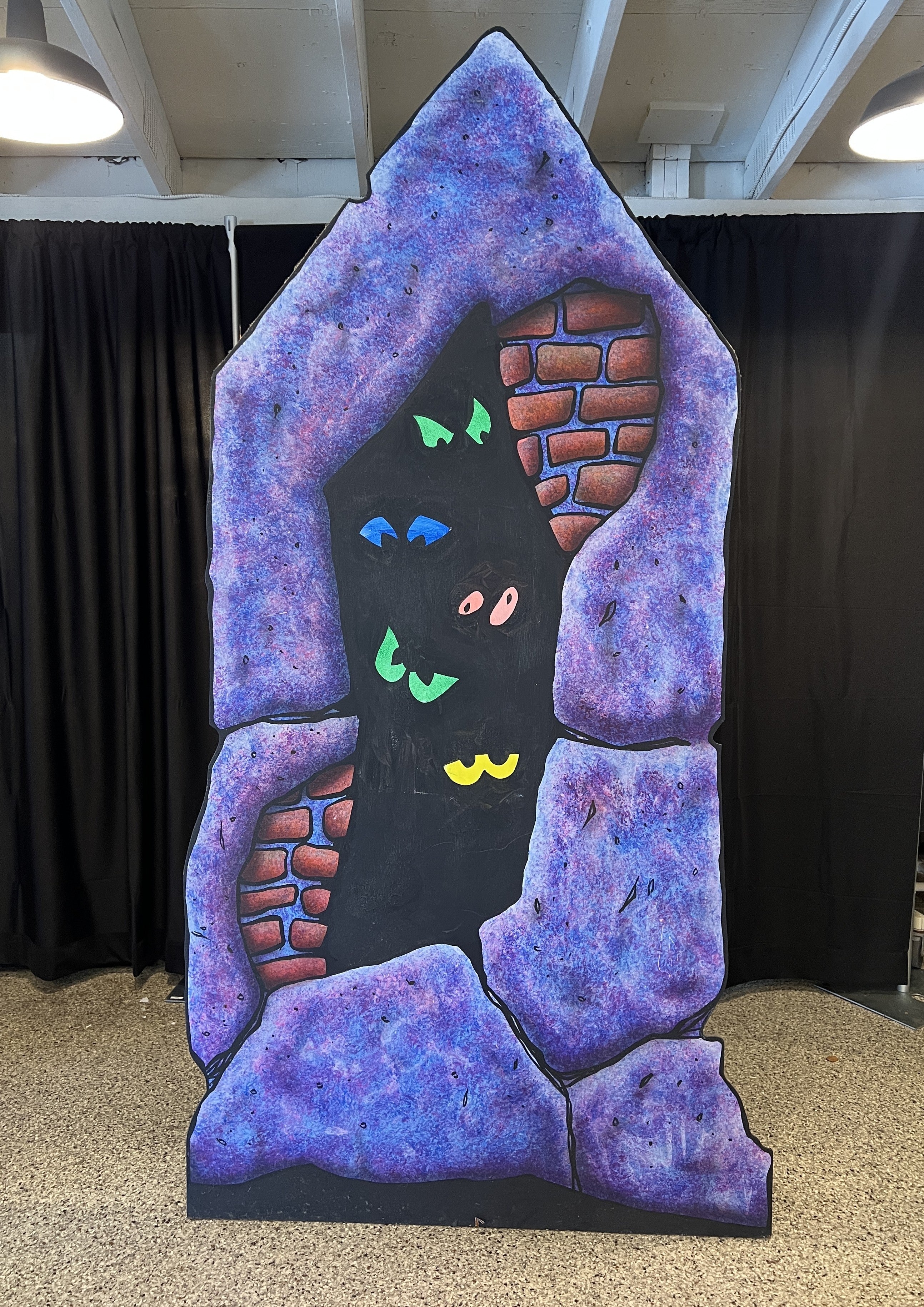 Lot # 24 – Pillar with Eyes - Full Lot