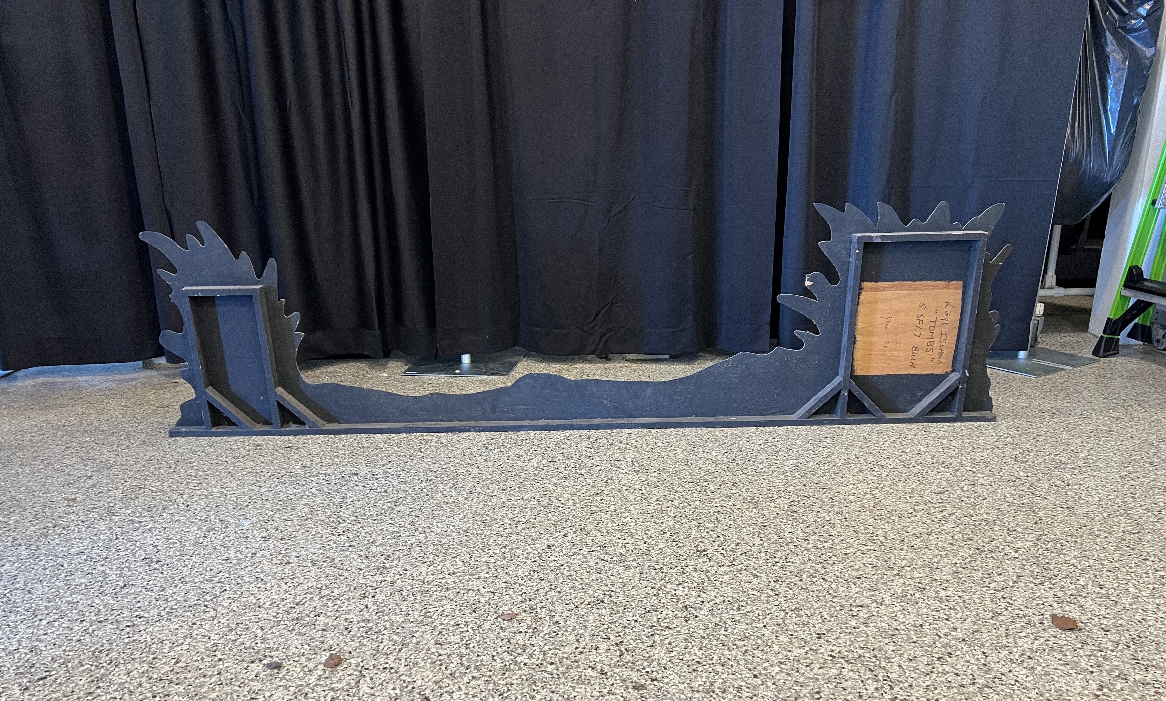 Lot # 25 – Grass and Branches - 25.54.2