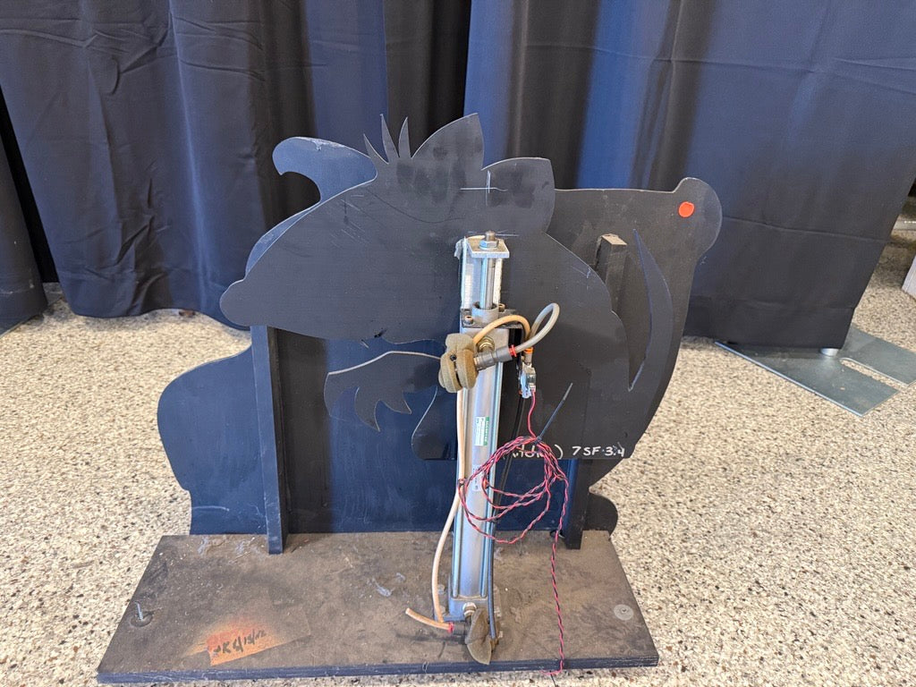 Lot # 44 – Kitchen Visitor - 44.83.1