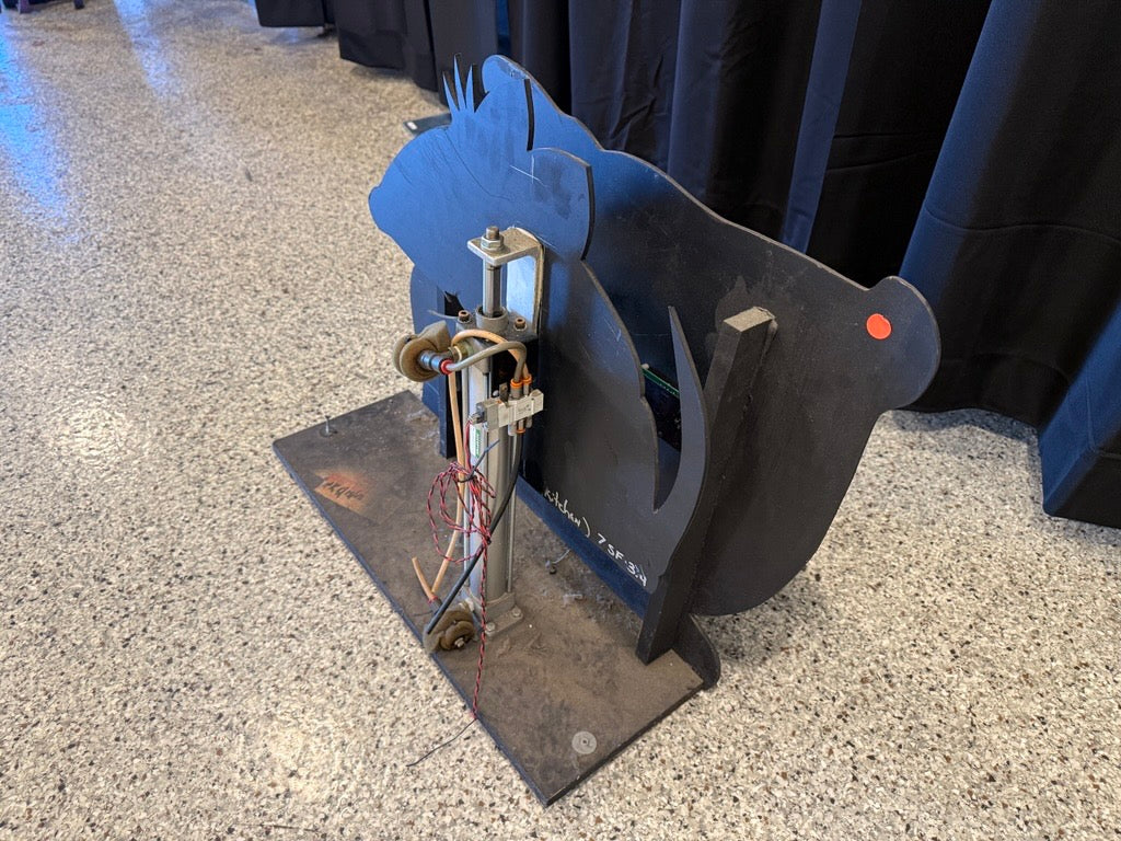 Lot # 44 – Kitchen Visitor - 44.83.2