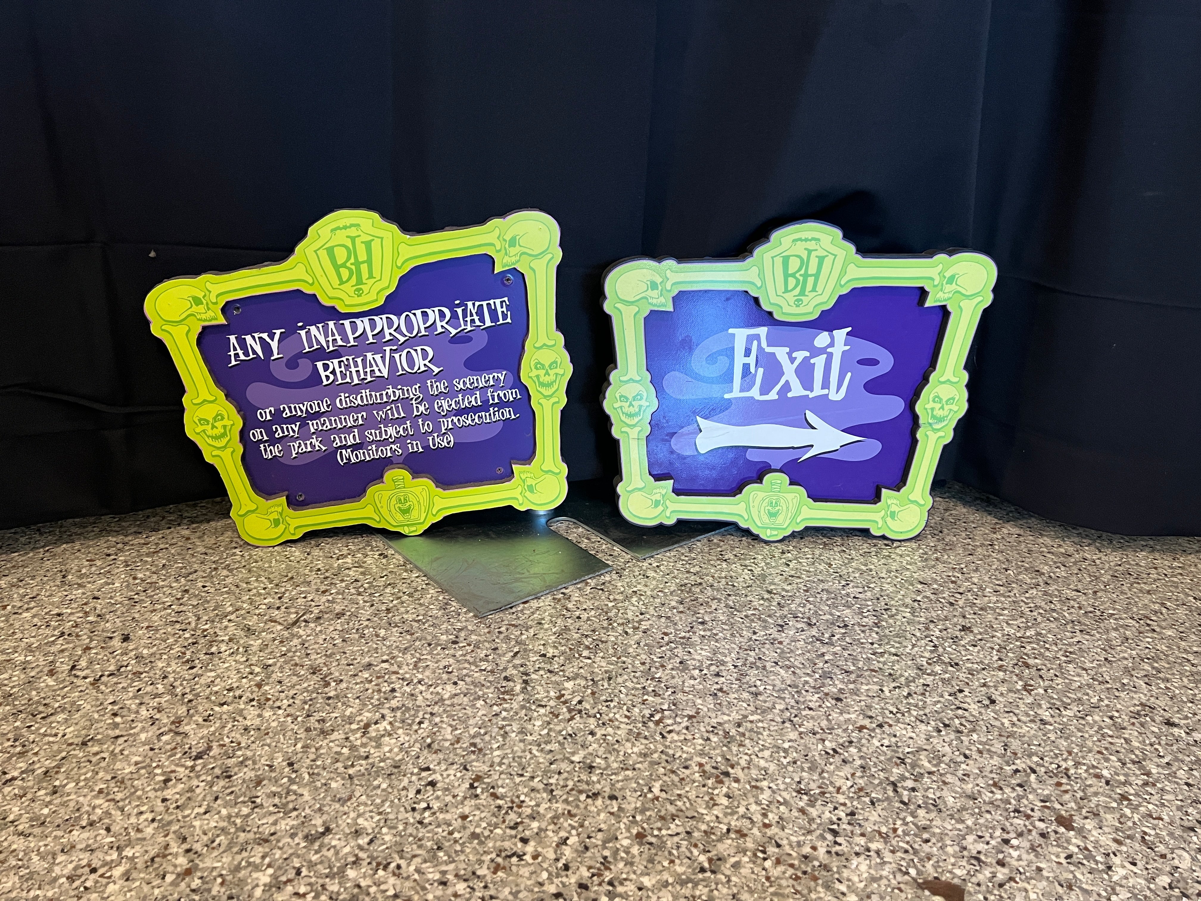 Lot # 5 – Boo Blasters Behavior and Exit Signs - Full Lot