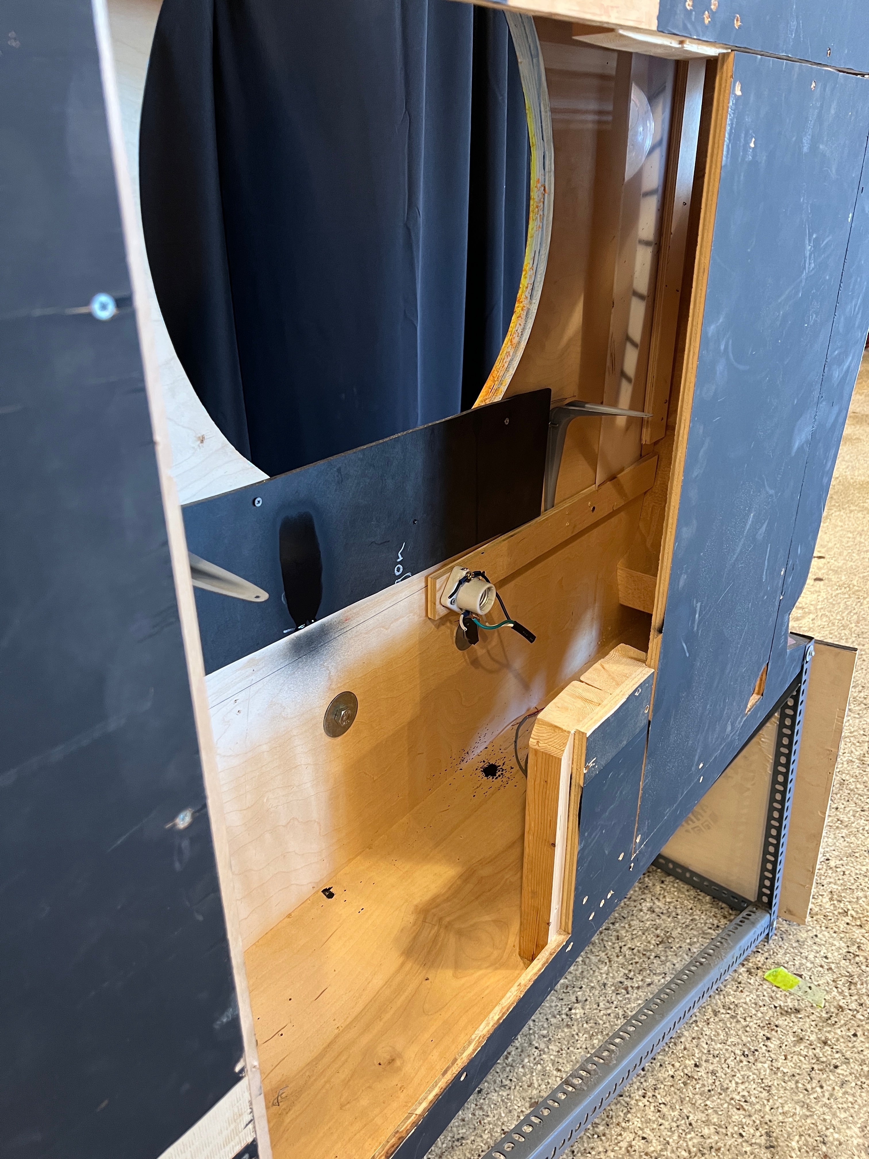 Lot # 71 – Nothing Good on - 71.127.2