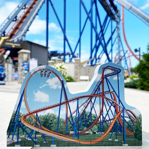 Cedar Point Cat's Meow Valravn Shelf Sitter