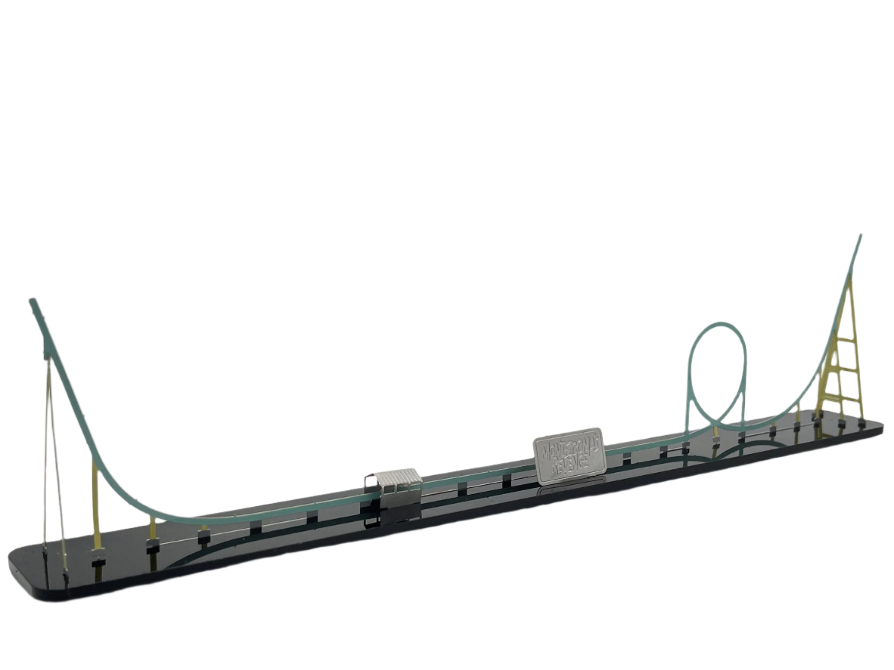 Knott's Berry Farm Montezooma's Revenge NanoCoaster – FUN